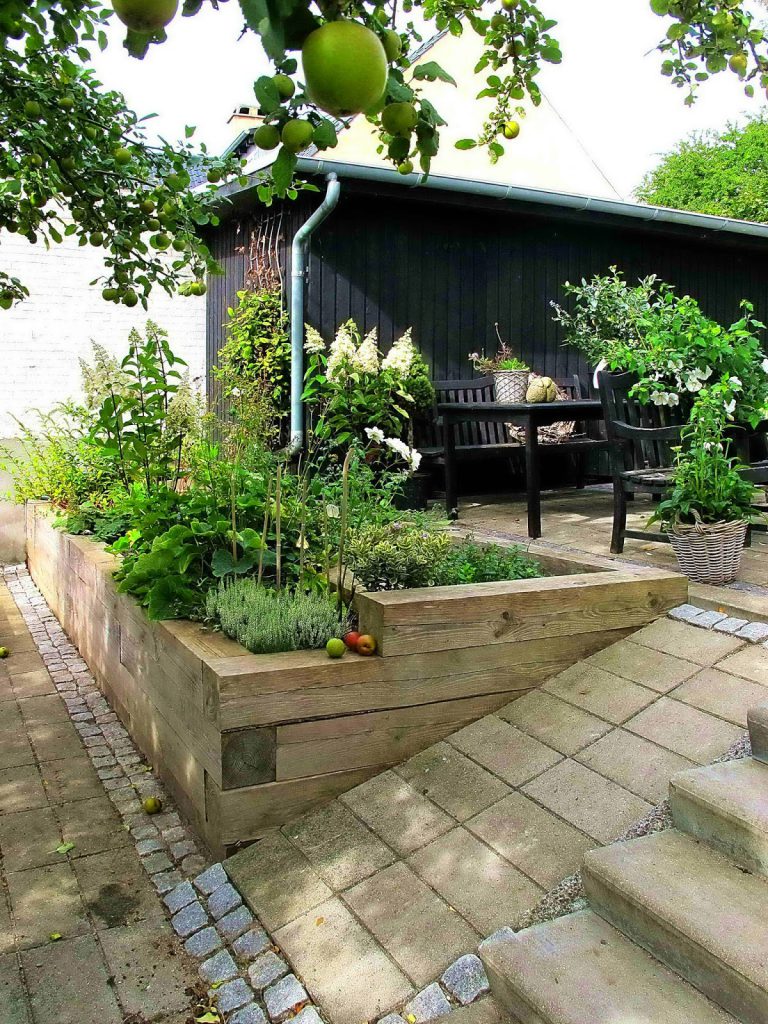 Høybed i en trappeavsats